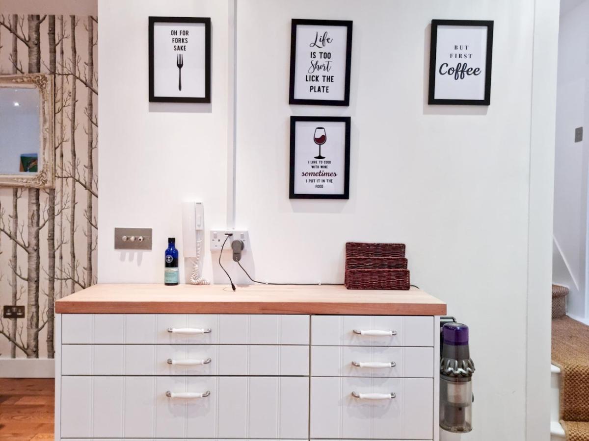 لندن Pass The Keys Family Friendly 2 Bedroom Gem In Shepherd'S Bush المظهر الخارجي الصورة